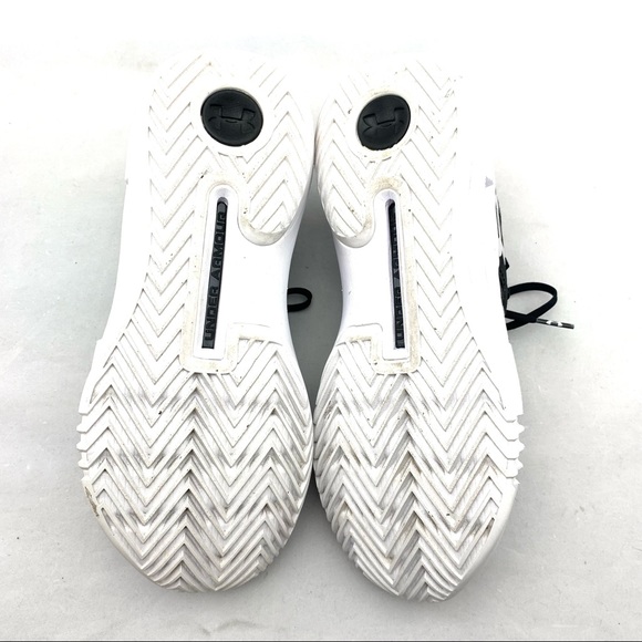 Under Armour Charged Assert Sneakers 8 - Picture 7 of 8